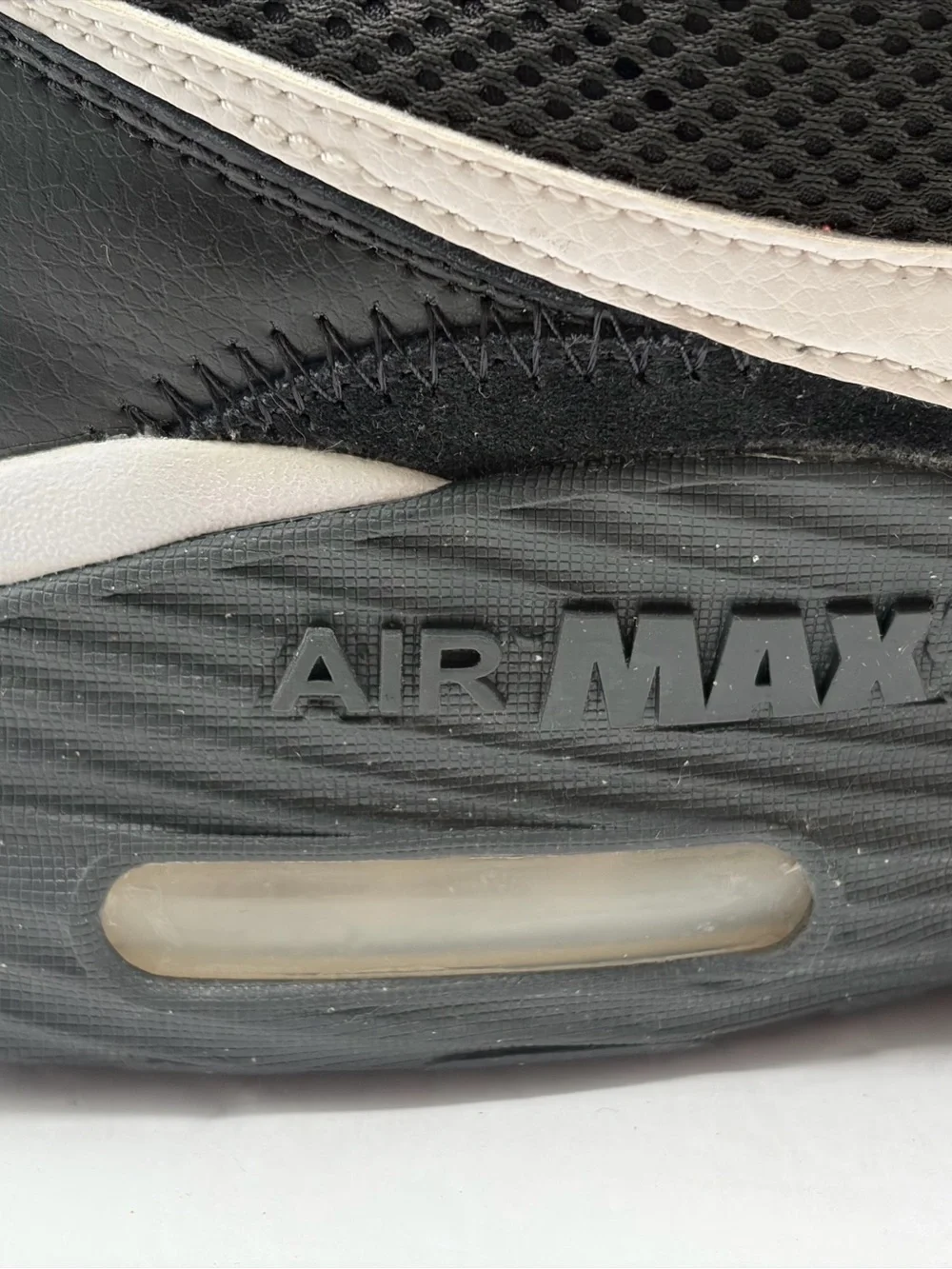 Nike Air Max Excee Sneakers Black And White Size 11 Medium Width Men’s Sneaker